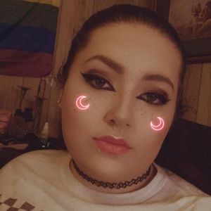 Meet your Posher, Alice